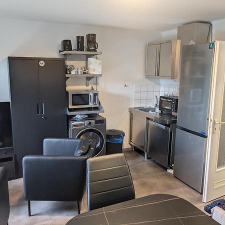 Modernes Studio-Apartment Mitten Im Ruhrgebiet โบคุห์ม ภายนอก รูปภาพ