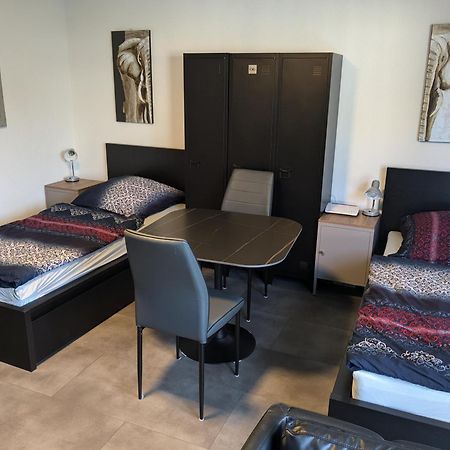 Modernes Studio-Apartment Mitten Im Ruhrgebiet โบคุห์ม ภายนอก รูปภาพ